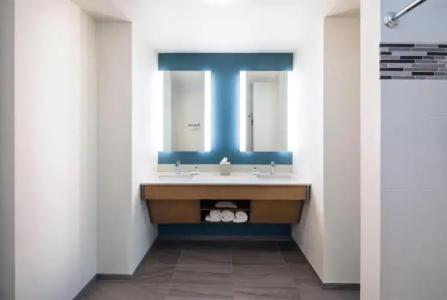 EVEN MIAMI - AIRPORT by IHG - 96