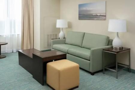 DoubleTree by Hilton Miami - 31