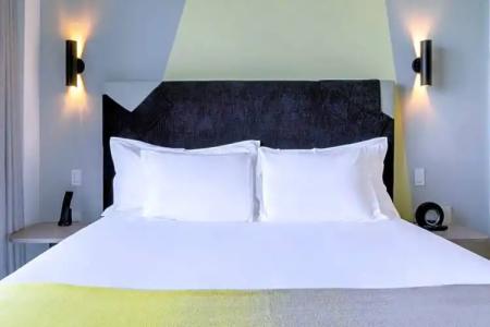 Hyde Suites Midtown - 42