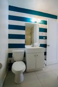 Miami River Inn - 58