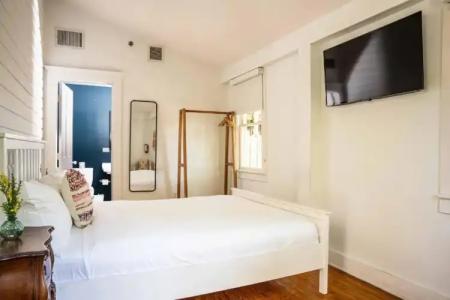 Miami River Inn - 26