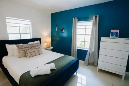 Miami River Inn - 57