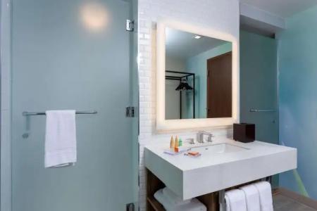 Wyndham Garden Miami International Airport - 10