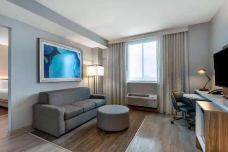 Wyndham Garden Miami International Airport - 32