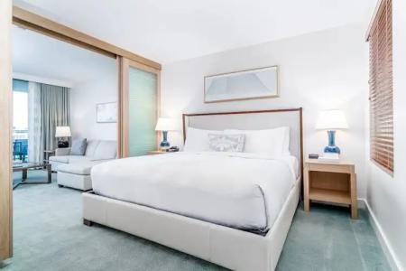 Real Select at The Ritz-Carlton Residences, Waikiki Beach - 57