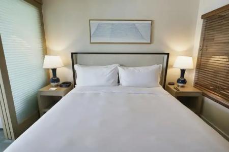 Real Select at The Ritz-Carlton Residences, Waikiki Beach - 40