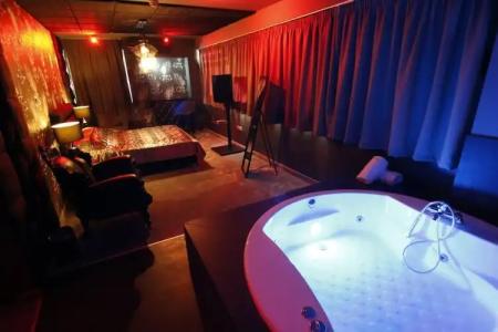 Madison & Suites - Adults Only - 28