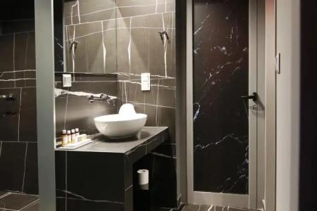 Madison & Suites - Adults Only - 5