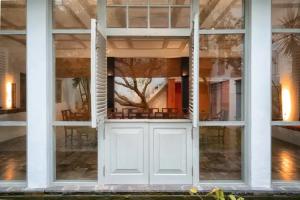 De Saram House by Geoffrey Bawa, Colombo