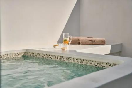 Alleys All-Suite & Spa - 212