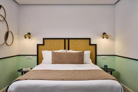 Alleys All-Suite & Spa - 167