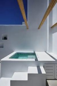 Alleys All-Suite & Spa - 176