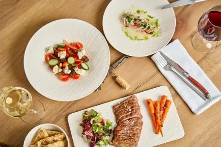 Alleys All-Suite & Spa - 144