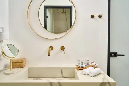 Alleys All-Suite & Spa - 94