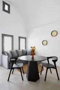 Alleys All-Suite & Spa - 129