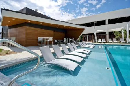 Home2 Suites by Hilton Las Vegas Convention Center - 12