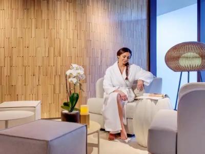 Red Rock Casino Resort & Spa - 25