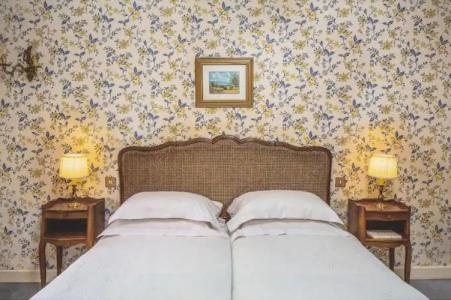 Hôtel des Grandes Ecoles - 96