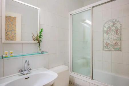 Hôtel des Grandes Ecoles - 8