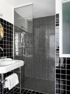 New le Voltaire - 23