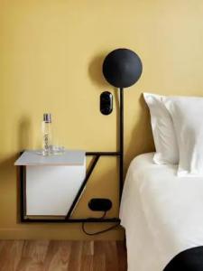 New le Voltaire - 16