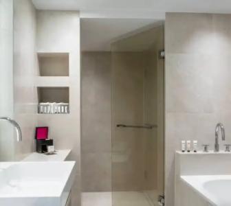 Fauchon l'Hotel - 71