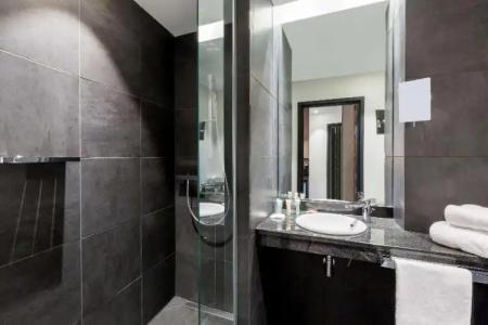 Best Western Hôtel Journel Antibes Juan-les-Pins - 37