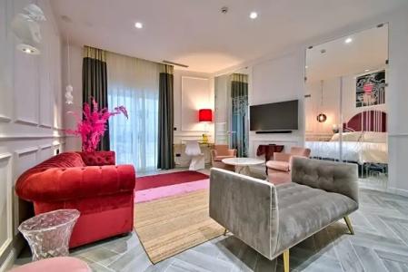 HOLM Boutique &Spa - IK Collection - 217