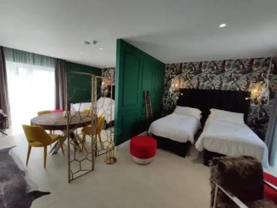 HOLM Boutique &Spa - IK Collection - 101