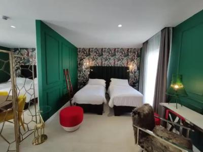 HOLM Boutique &Spa - IK Collection - 102