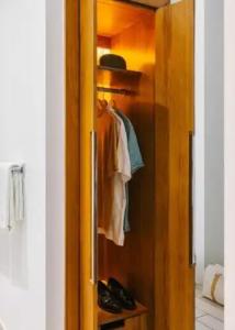 The Circ Hollywood, Sonder - 35