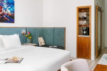 The Circ Hollywood, Sonder - 38