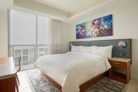 The Circ Hollywood, Sonder - 3