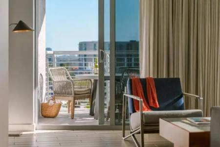 The Circ Hollywood, Sonder - 49