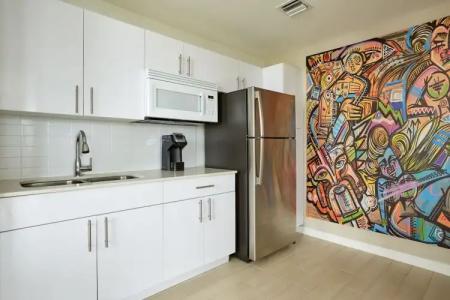 The Circ Hollywood, Sonder - 24