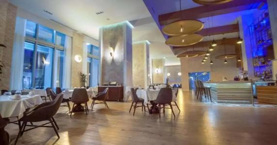 The Circ Hollywood, Sonder - 28