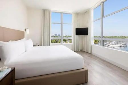 Costa Hollywood Beach Resort - 35