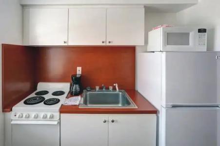 Green Seas Motel - 92