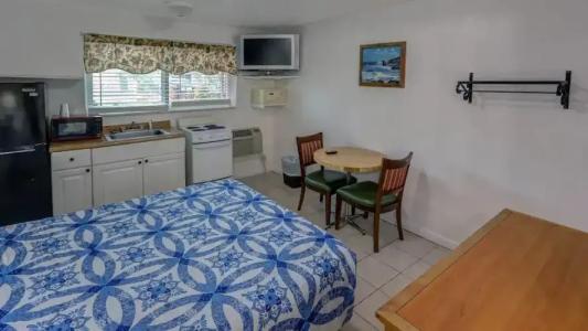 Green Seas Motel - 19