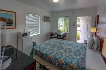 Green Seas Motel - 21