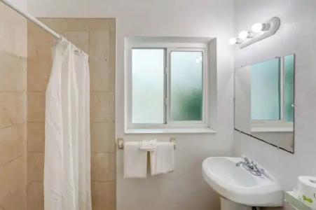 Green Seas Motel - 57