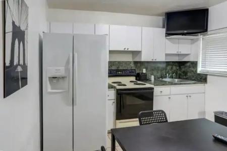 Green Seas Motel - 72