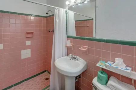 Green Seas Motel - 96