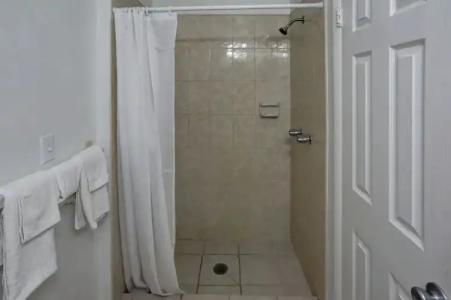 Green Seas Motel - 77