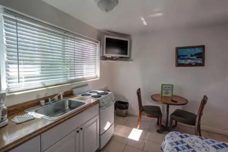 Green Seas Motel - 71