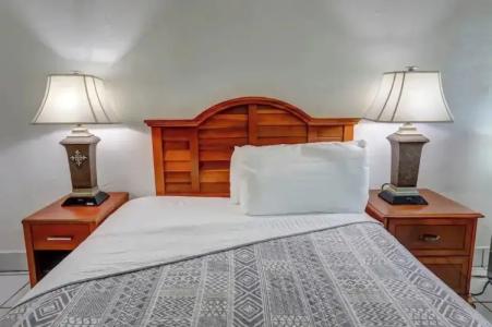 Green Seas Motel - 49