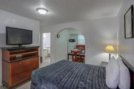 Green Seas Motel - 78