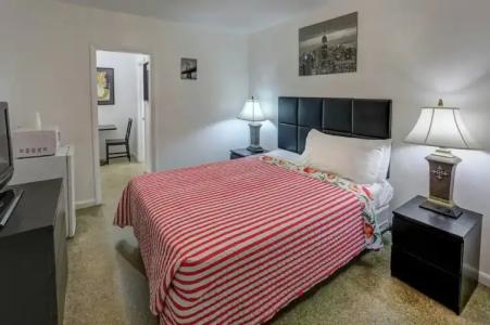 Green Seas Motel - 37