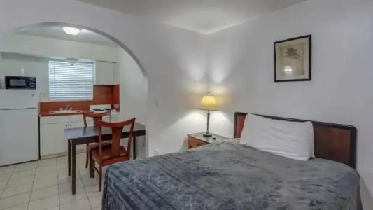 Green Seas Motel - 85