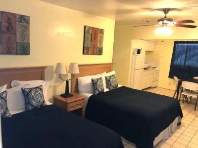 Hollywood Beach Blue Wave - 0